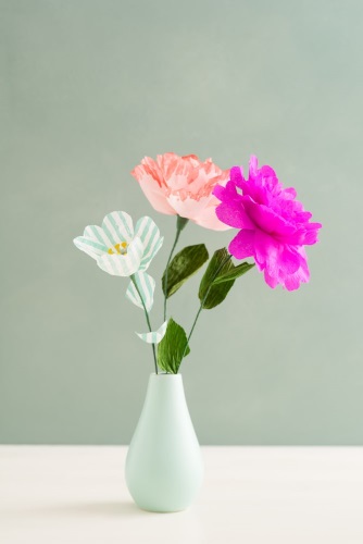 tissue paper the flowers on vase